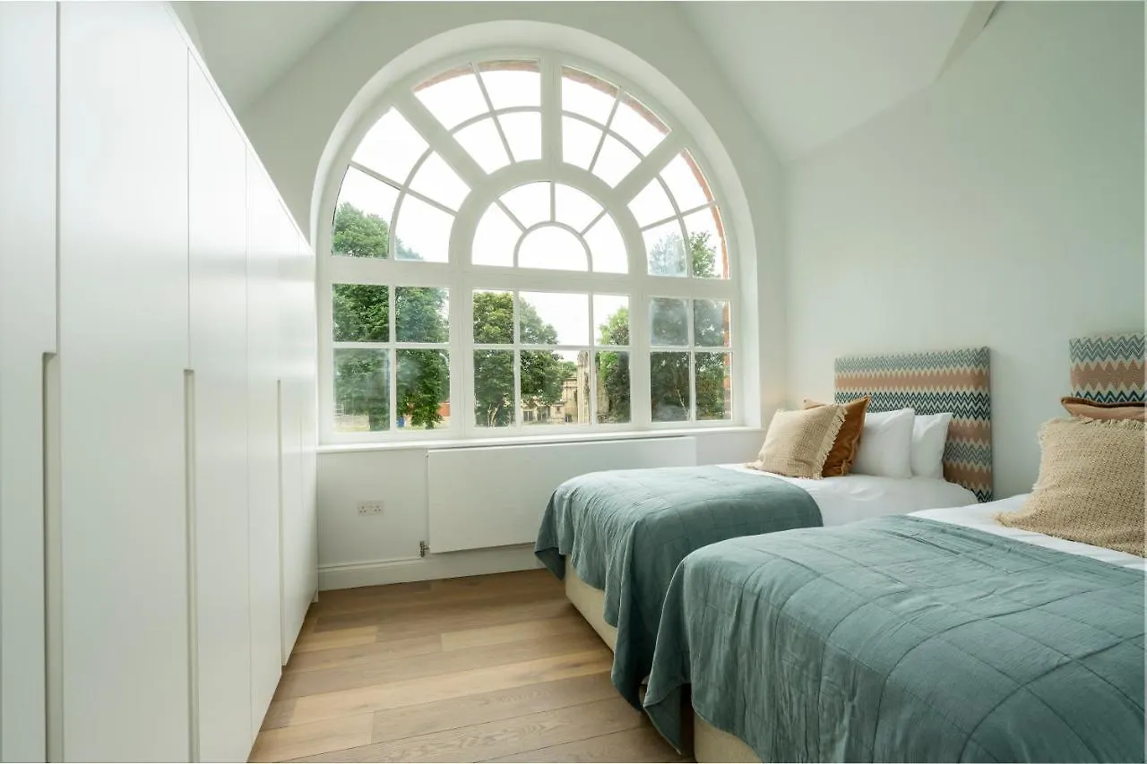 Marygate - Garden View Apartment York